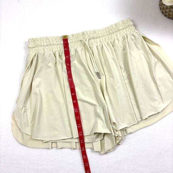 Stradivarius Flippy Lined Mini Drawstring Women's Cream Shorts Skorts Size M - Picture 12 of 15